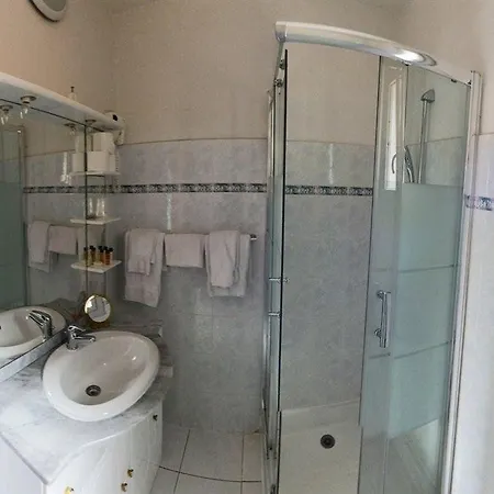 Le Mediterranee Szálloda 3*