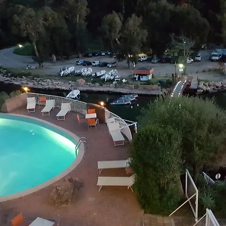 Le Mediterranee Szálloda Porto (Corsica)