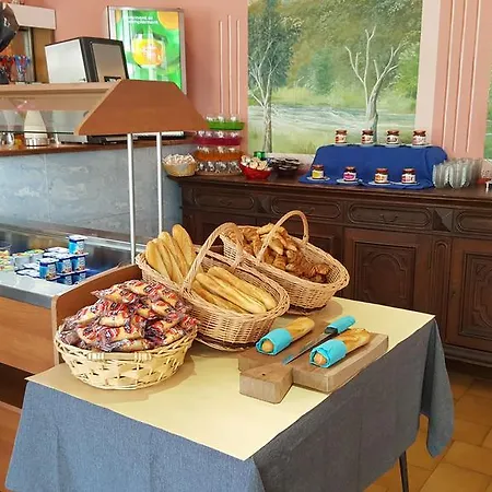호텔 Le Mediterranee 3*