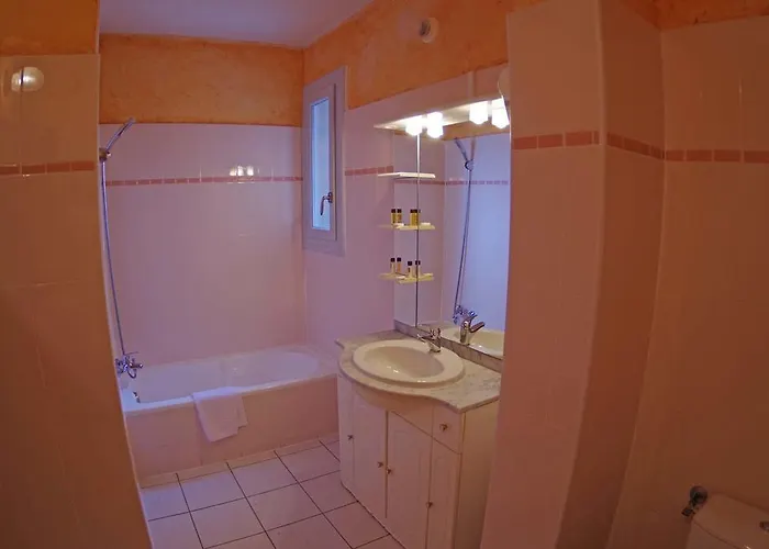 Le Mediterranee Szálloda 3*